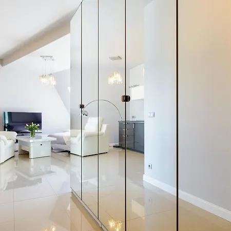 Apartament Lauren - Centrum Polwiejska Poznań