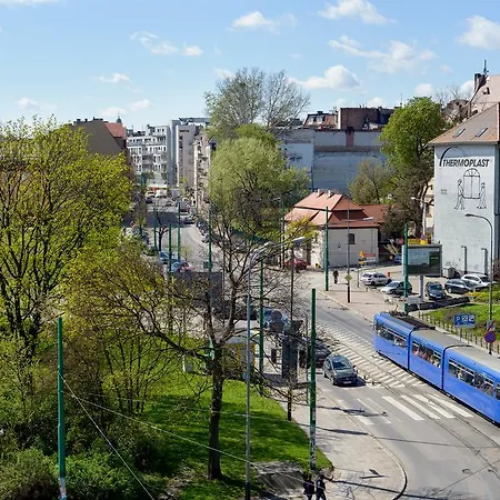 Lauren - Centrum Polwiejska