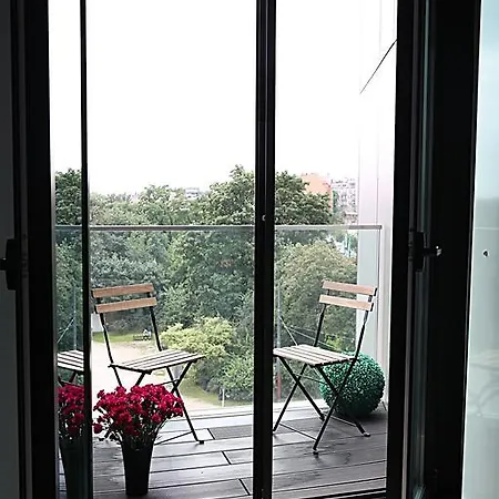 Lauren - Centrum Polwiejska Poznań